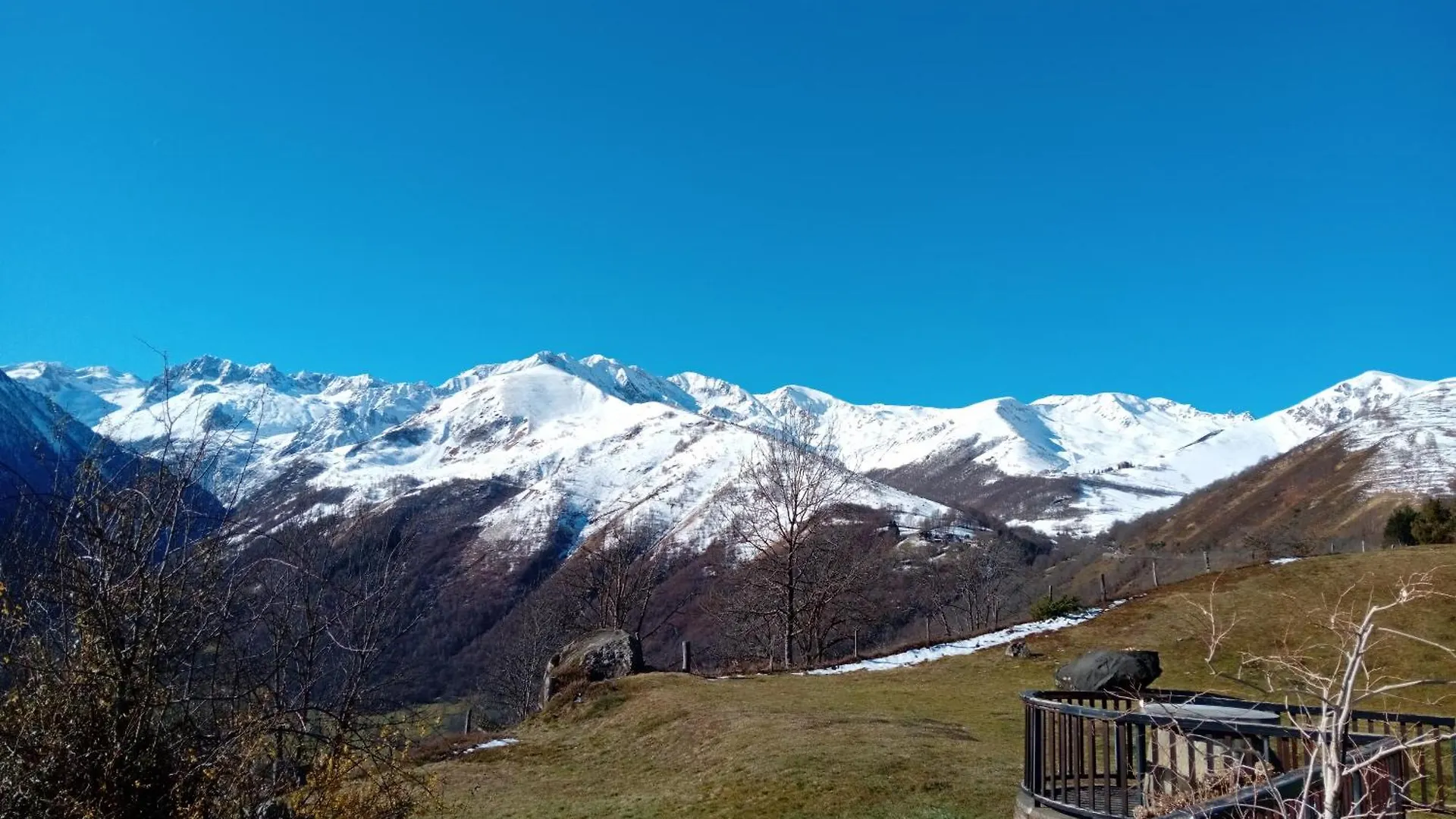 Hotel La Moraine à Garin 0*,  France
